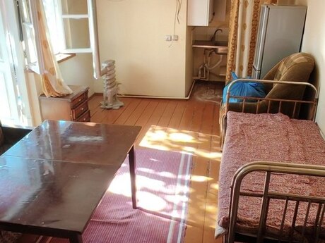 Azadlıq Prospektidə 1 otaqlı həyət evi kirayə verilir, 18 m², 300 AZN/ay, şəkil 2 / 4