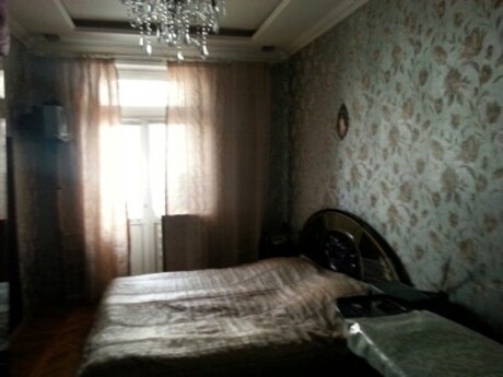 3-room old-build apartment for rent in 28 May, 89 m², 900 AZN/mo, photo 2 / 12