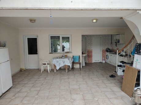 Keşlədə 4 otaqlı həyət evi satılır, 150 m², 280 000 AZN, şəkil 2 / 12