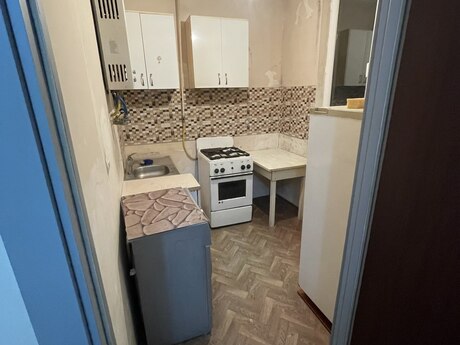 20 Yanvarda 1 otaqlı köhnə tikili mənzil kirayə verilir, 40 m², 450 AZN/ay, şəkil 3 / 6