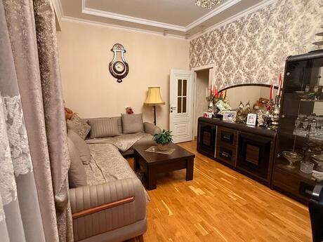 Продаётся 2-комнатная квартира в новостройке, Neftçilər, 71 м², 230 000 AZN, фото 2 / 12
