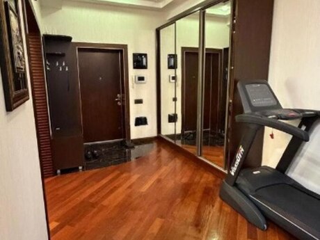 Продаётся 3-комнатная квартира в новостройке, Nizami, 135 м², 435 000 AZN, фото 2 / 11