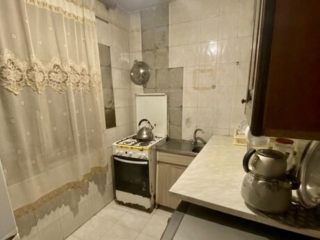 Продаётся 3-комнатная квартира в старом фонде, Nəriman Nərimanov, 75 м², 190 000 AZN, фото 3 / 11