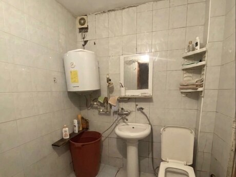 Продаётся 3-комнатная квартира в старом фонде, Nəriman Nərimanov, 75 м², 190 000 AZN, фото 4 / 11