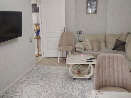 1 otaqlı mənzil, 38 m², Neftçilər, 130 000 AZN