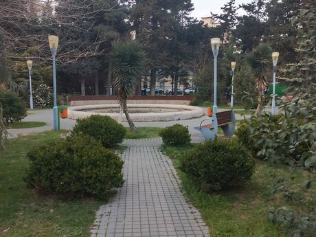 1 otaq · 40 m² · 4/5 mərtəbə, Azadlıq Prospekti