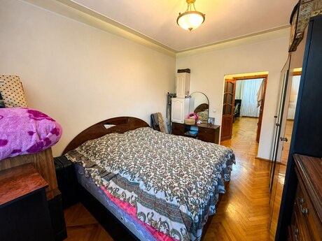 2-room old-build apartment for sale in Memar Əcəmi, 55 m², 150 000 AZN, photo 4 / 9
