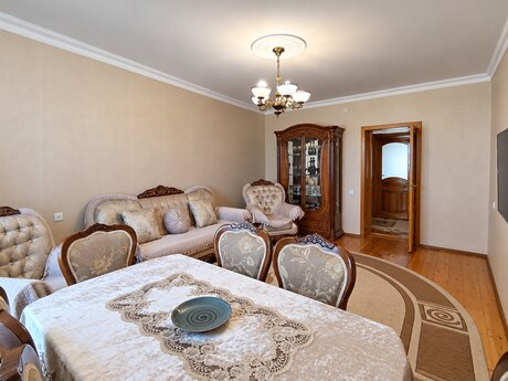 Ceyranbatanda 5 otaqlı köhnə tikili mənzil satılır, 110 m², 179 000 AZN, şəkil 2 / 12