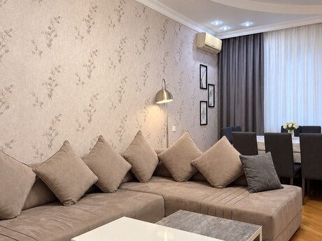 Nəsimidə 3 otaqlı yeni tikili mənzil kirayə verilir, 162 m², 1 200 AZN/ay, şəkil 2 / 12