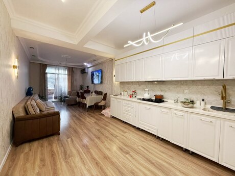 Продаётся 3-комнатная квартира в новостройке, Yeni Günəşli, 110 м², 178 000 AZN, фото 3 / 12