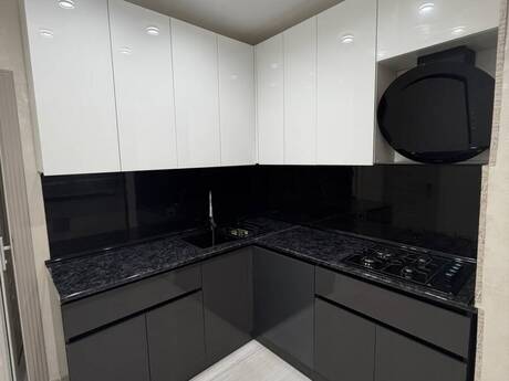 Xalqlar Dostluğunda 4 otaqlı köhnə tikili mənzil satılır, 110 m², 281 000 AZN, şəkil 4 / 12