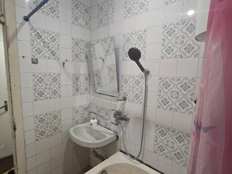 20 Yanvarda 2 otaqlı köhnə tikili mənzil kirayə verilir, 36 m², 450 AZN/ay, şəkil 3 / 11