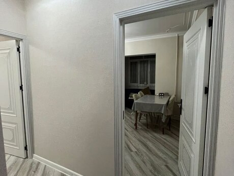 Azadlıq Prospektidə 2 otaqlı köhnə tikili mənzil kirayə verilir, 50 m², 650 AZN/ay, şəkil 3 / 10