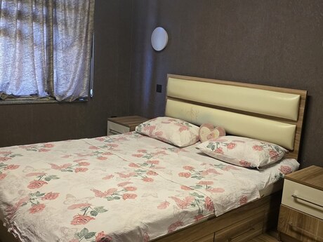 28 Mayda 3 otaqlı köhnə tikili mənzil kirayə verilir, 70 m², 849 AZN/ay, şəkil 2 / 12
