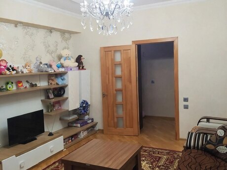 Продаётся 2-комнатная квартира в новостройке, Yeni Yasamal, 80 м², 180 000 AZN, фото 2 / 11