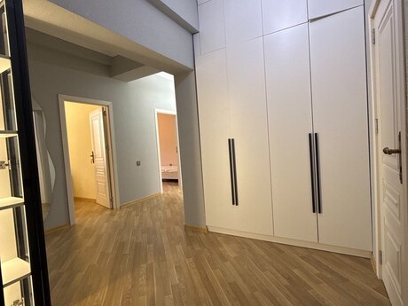 Bayılda 3 otaqlı yeni tikili mənzil kirayə verilir, 115 m², 1 100 AZN/ay, şəkil 2 / 12