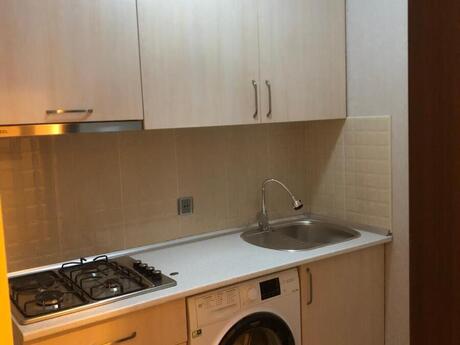 Yasamalda 2 otaqlı yeni tikili mənzil kirayə verilir, 65 m², 546 AZN/ay, şəkil 5 / 12