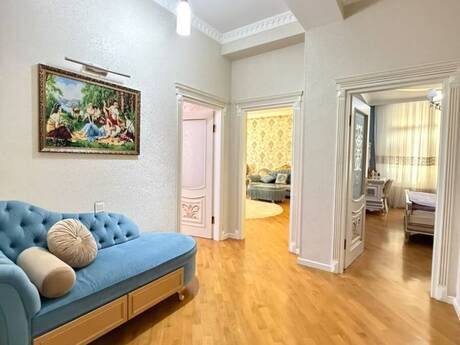 Memar Əcəmidə 3 otaqlı yeni tikili mənzil satılır, 135 m², 318 000 AZN, şəkil 4 / 12