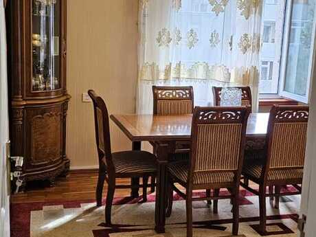 İnşaatçılarda 2 otaqlı köhnə tikili mənzil satılır, 65 m², 220 000 AZN, şəkil 5 / 12
