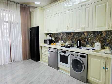 Elan №6564411 - Bakı, Yasamal q., 3 otaqlı, 145 m², 4/16 mərtəbə