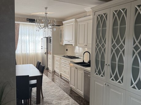 Masazırda 3 otaqlı yeni tikili mənzil kirayə verilir, 140 m², 900 AZN/ay, şəkil 2 / 12