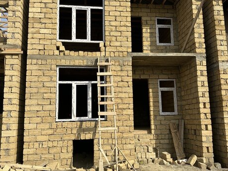 Lökbatanda 5 otaqlı həyət evi satılır, 180 m², 145 000 AZN, şəkil 2 / 7