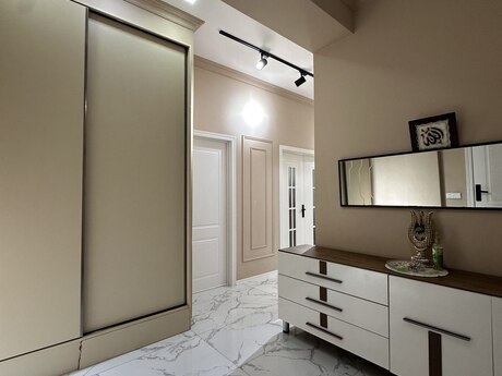 3 otaq · 95 m²