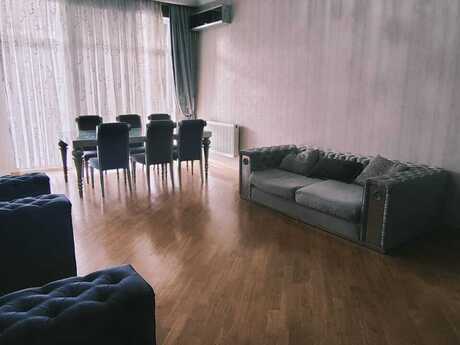 28 Mayda otaq kirayə verilir, 220 m², 300 AZN/ay, şəkil 2 / 12