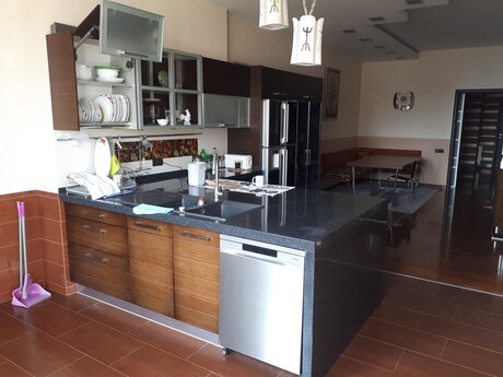 28 Mayda 8 otaqlı yeni tikili mənzil kirayə verilir, 400 m², 3 400 AZN/ay, şəkil 2 / 4