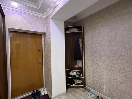 8-ci kilometrdə 4 otaqlı köhnə tikili mənzil satılır, 115 m², 245 000 AZN, şəkil 5 / 12