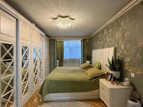 İnşaatçılarda 4 otaqlı köhnə tikili mənzil satılır, 135 m², 295 000 AZN, şəkil 4 / 10
