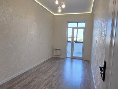 Gənclikdə 3 otaqlı köhnə tikili mənzil satılır, 61 m², 219 000 AZN, şəkil 4 / 12