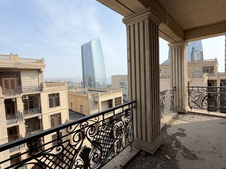 28 Mayda 3 otaqlı yeni tikili mənzil satılır, 202 m², 899 000 AZN, şəkil 5 / 12