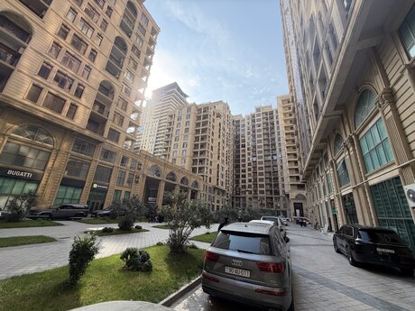 28 Mayda 3 otaqlı yeni tikili mənzil satılır, 202 m², 899 000 AZN, şəkil 3 / 12