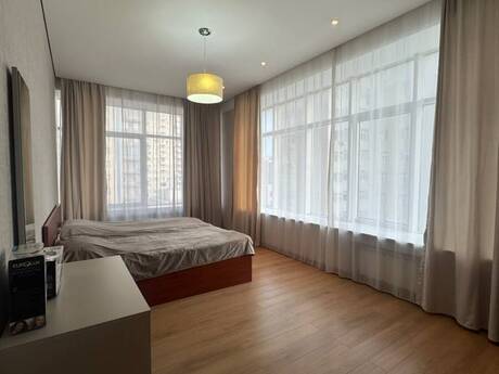 Şah İsmayıl Xətaidə 4 otaqlı yeni tikili mənzil kirayə verilir, 178 m², 1 800 AZN/ay, şəkil 4 / 12