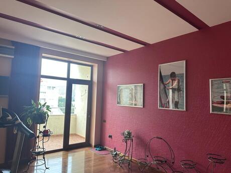 28 Mayda 8 otaqlı yeni tikili mənzil satılır, 400 m², 1 200 000 AZN, şəkil 2 / 12