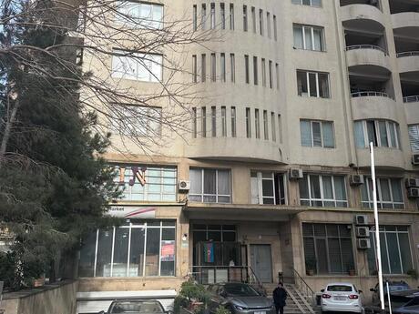 28 Mayda 8 otaqlı yeni tikili mənzil satılır, 400 m², 1 200 000 AZN, şəkil 4 / 12