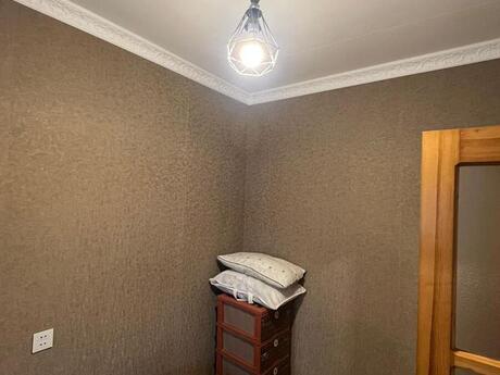 28 Mayda 2 otaqlı köhnə tikili mənzil kirayə verilir, 60 m², 700 AZN/ay, şəkil 4 / 9
