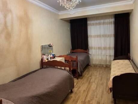 Продаётся 2-комнатная квартира в старом фонде, Bakmil, 45 м², 128 000 AZN, фото 2 / 6