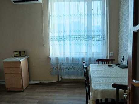 Bakıxanovda 1 otaqlı köhnə tikili mənzil kirayə verilir, 40 m², 400 AZN/ay, şəkil 5 / 10