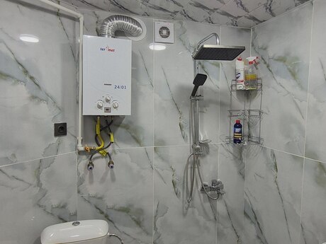 İnşaatçılarda 2 otaqlı köhnə tikili mənzil satılır, 35 m², 135 000 AZN, şəkil 3 / 10