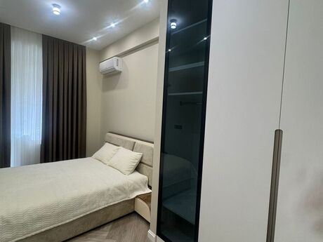 Продаётся 3-комнатная квартира в новостройке, İnşaatçılar, 132 м², 346 000 AZN, фото 2 / 8