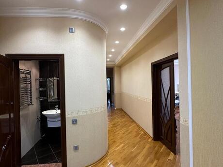 Jalə Plaza kompleksində 5 otaqlı yeni tikili mənzil kirayə verilir, 221 m², 1 800 AZN/ay, şəkil 2 / 11