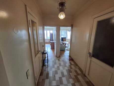 Nəsimidə 4 otaqlı köhnə tikili mənzil satılır, 110 m², 270 000 AZN, şəkil 5 / 12