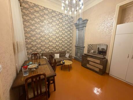 Nizamidə 2 otaqlı köhnə tikili mənzil kirayə verilir, 70 m², 500 AZN/ay, şəkil 2 / 12