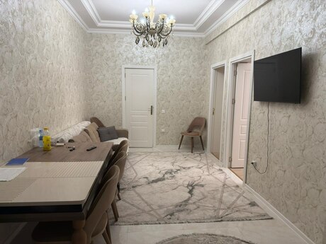 2 otaq · 81 m² · 1/14 mərtəbə, Saray