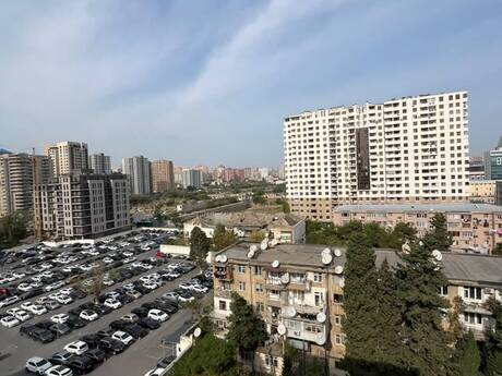 Şah İsmayıl Xətaidə 2 otaqlı köhnə tikili mənzil satılır, 70 m², 229 000 AZN, şəkil 2 / 12