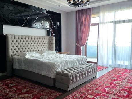 3 otaq · 140 m² · 24/27 mərtəbə, Ağ şəhər