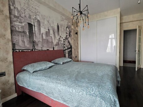 3-room new-build apartment for rent in Ağ şəhər, 140 m², 2 100 AZN/mo, photo 2 / 12