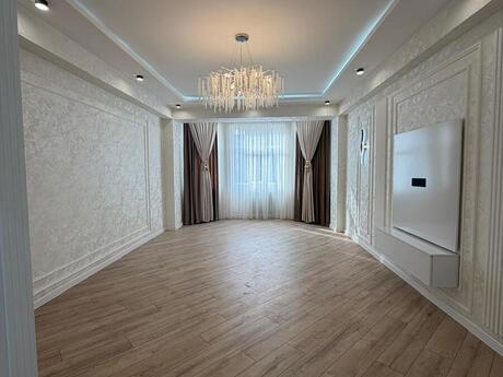 3 otaqlı mənzil, 115 m², İnşaatçılar, 279 000 AZN